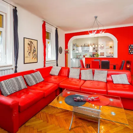 Grand In Strict Center Of Apartamento *