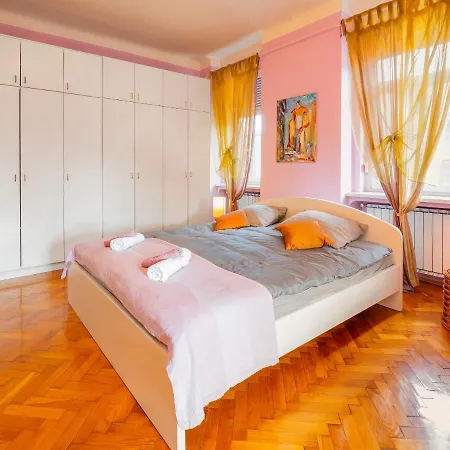 Apartamento Grand In Strict Center Of *