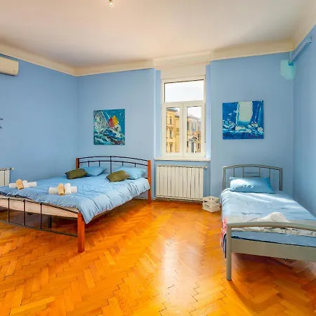 Apartamento Grand In Strict Center Of *